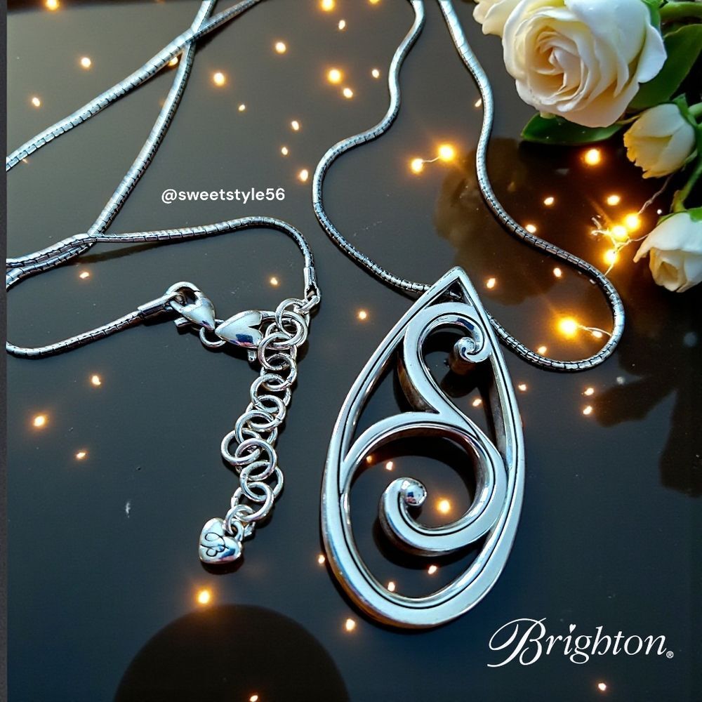 BRIGHTON Large Silver Swirl Removable Pendant Necklace With Long Length Chain
